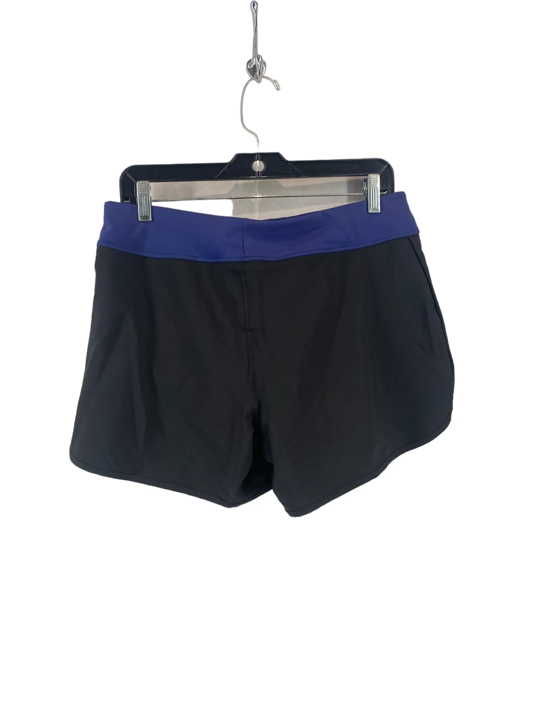 Athletic Shorts By Amazon Essentials In Black, Size: M